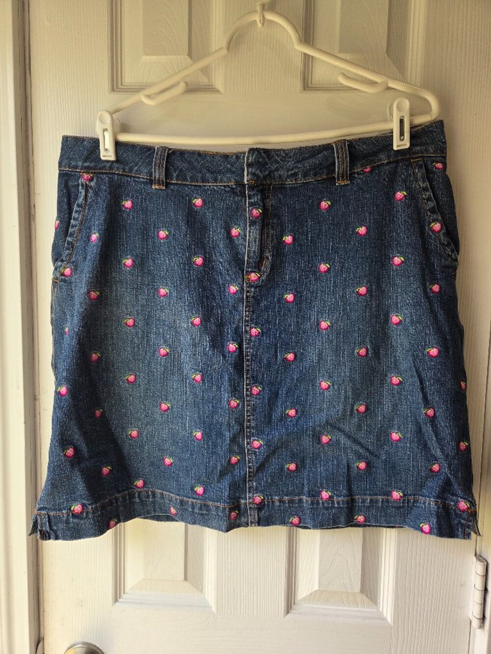 Vintage Lilly Pulitzer Denim Apple Embroidered Skirt Women's Size 14